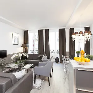 Livinparis - Luxury 3 Bedrooms Grands-boulevards I , Paris France